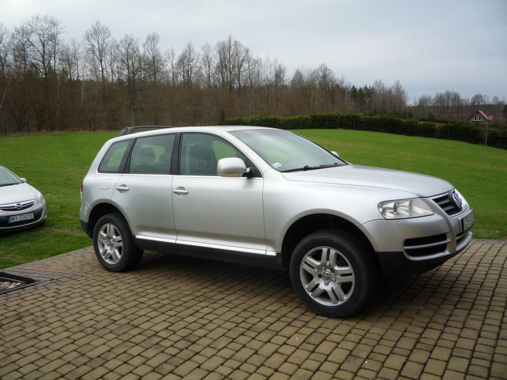 VOLKSWAGEN TOUAREG